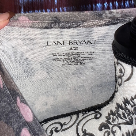 Camo/Floral Tank - Picture 3 of 3